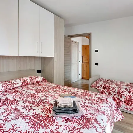 Panorama Gaudi Apartment Grosio